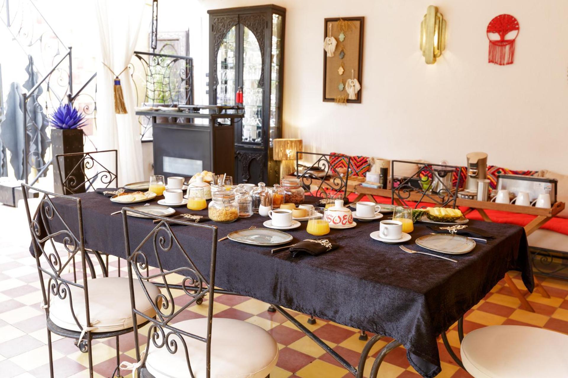 Dar Khmissa Riad & Spa 马拉喀什 外观 照片